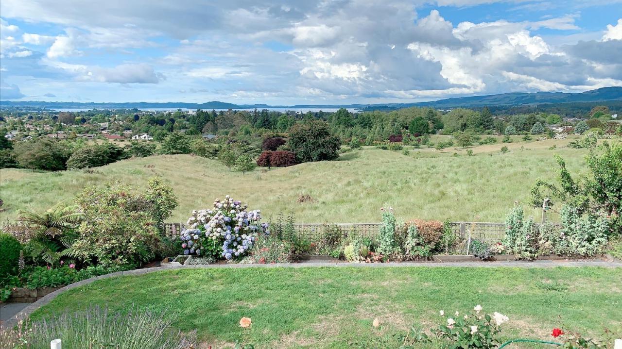Panoramic View Apartment Without A Kitchen Rotorua Eksteriør billede